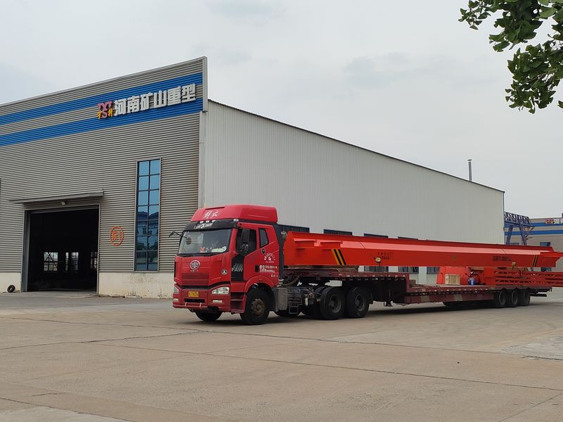 電動(dòng)葫蘆門式起重機(jī) MHxh10t—20m 制作完成，發(fā)往新疆交付客戶使用。