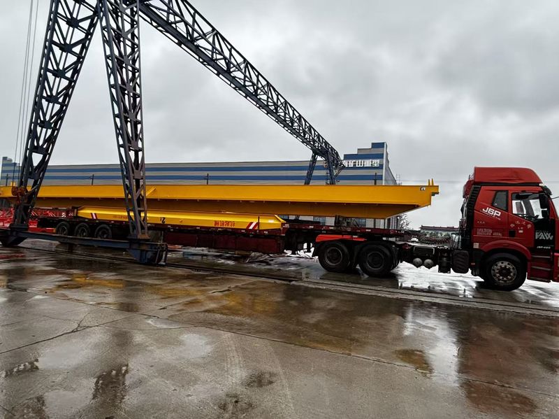 葫蘆雙梁起重機(jī) LH20t-23m 電動(dòng)單梁起重機(jī) LD3t-10.55 制作完成 裝車(chē)發(fā)出